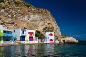 grec pêche village klima sur milos île dans Grèce photo