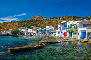 grec pêche village klima sur milos île dans Grèce photo