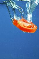 légumes dans l'eau photo