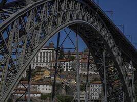 Porto, le Portugal un inhabituel vue de Luis je pont plus de Douro rivière photo