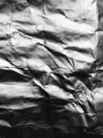 la surface de la texture du papier d'aluminium pour les matériaux d'arrière-plan et de conception. collection de texture froissée de feuille d'argent. abstrait froissé de fond.