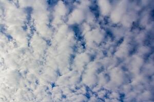 ciel bleu et nuages photo