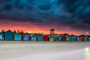 coloré plage maison à lever du soleil dans Brighton plage Melbourne photo