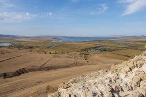 paysage photo de le Haut de le enisala médiéval forteresse près Jurilovca dans tulcée, Roumanie.