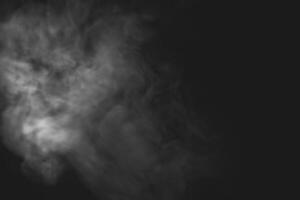 blanc fumée isolé sur noir Contexte photo