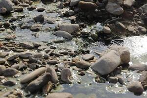 piscines de l'eau où là a été une rivière photo