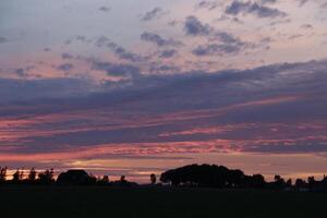 le coucher du soleil dans le Pays-Bas photo