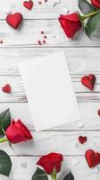 une Vide valentines blanc carte avec sur une table maquette photo