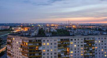 soir vue de Severodonetsk avant le guerre avec Russie 2 photo