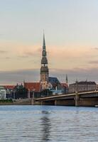 vue de st. de Peter église dans riga dans Lettonie 1 photo