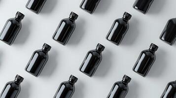 tableau de noir bouteilles sur blanc photo