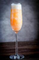 bellini cocktail verre photo