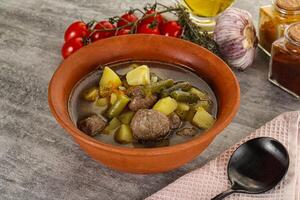 soupe avec boulette de viande et Patate photo