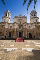 cathédrale dans Cadix, du sud Espagne photo
