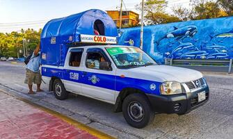 puerto escondido oaxaca Mexique 2023 mexicain collectif van voiture transport ramasser un camion autobus dans Mexique. photo