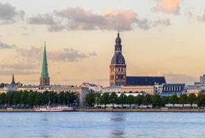 dôme cathédrale dans le vieux ville de riga dans Lettonie 3 photo