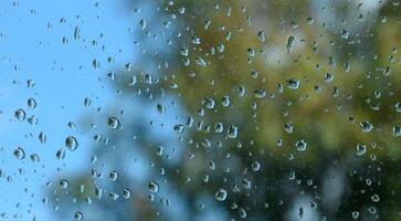 pluie gouttes sur voiture fenêtre 1 photo
