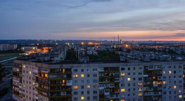 vue de le toit de le soir Severodonetsk avant le guerre avec Russie 4 photo