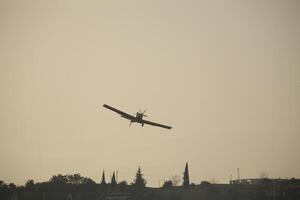 air tracteur au-802 Feu combat avion met en dehors une forêt Feu photo