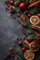élégant Noël arbre avec rouge et or ornements photo