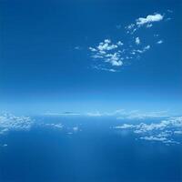 céleste étendue perdre connaissance des nuages dans une Profond bleu ciel photo