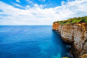 majestueux marines et le grandeur de magnifique falaises, capturer la nature magnificence dans Stupéfiant côtier vues et inspirant admiration dans chaque Cadre photo