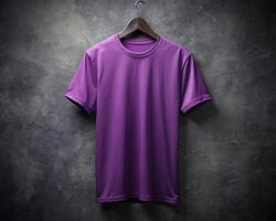 violet t - chemise pendaison sur une cintre photo