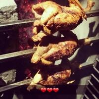 poulet est une polyvalent et adaptable protéine cette est servi dans innombrable façons à travers myriade cuisines. photo