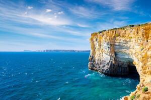 majestueux marines et le grandeur de magnifique falaises, capturer la nature magnificence dans Stupéfiant côtier vues et inspirant admiration dans chaque Cadre photo