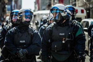Montréal, Canada 02 avril 2015 - gros plan des portraits de flics prêts en cas de problème
