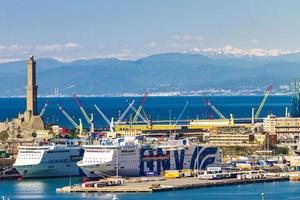Gênes, Italie, 2017 - détail du port de Gênes en Italie. Le port de Gênes est le principal port maritime italien.