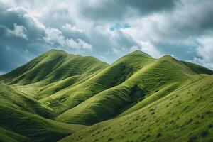 vert colline avec des nuages et herbe Contexte photo