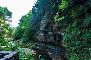 sentier des gorges du parc d'état robert h treman photo