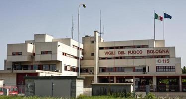 siège des pompiers de bologne. Italie photo