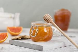 louche de miel de confiture naturelle maison sucrée