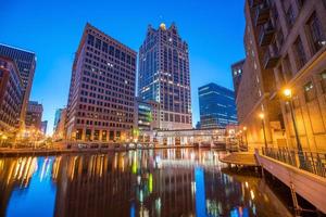 Skyline du centre-ville de Milwaukee aux États-Unis photo