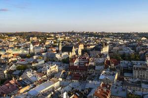 panorama du vieux centre-ville historique de lviv. ukraine, europe photo