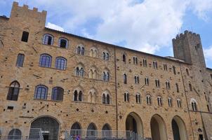 place dei priori à volterra photo