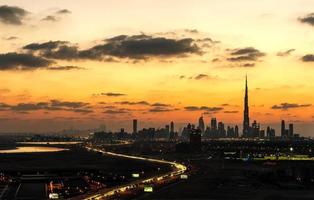 le chemin de burj khalifa photo