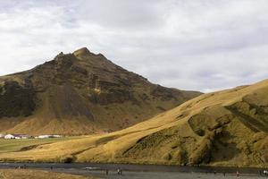 skogafoss dans le sud de l'islande photo