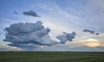 nuages de tempête des prairies canada photo