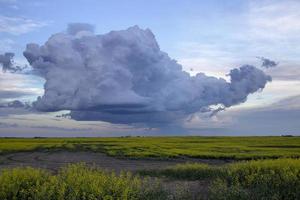 nuages de tempête des prairies canada photo