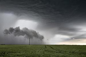 nuages d'orage des prairies photo