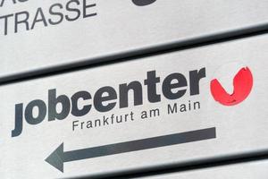 francfort-sur-le-main, allemagne, 27 juin 2020 - logo du centre d'emploi allemand photo