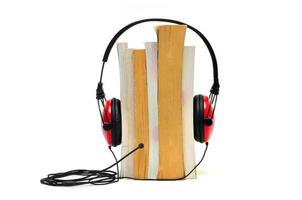 livre audio sur blanc photo