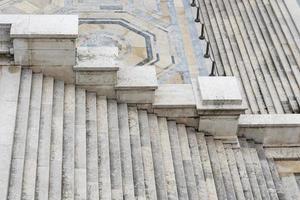 vittoriano, l'escalier de marbre est un monument historique. photo