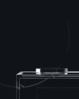 plate-forme en verre sur fond sombre, arrière-plan pour la présentation du produit. rendu 3d photo