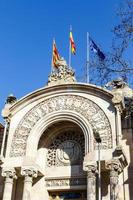 façade de la cour supérieure de justice de catalogne à barcelone, catalogne, espagne photo