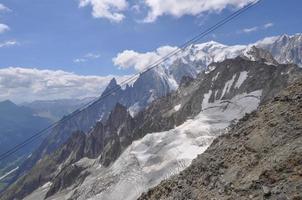 mont blanc en vallée d'aoste photo