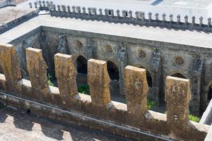 cloître gothique vu du toit de la cathédrale d'evora. le Portugal photo